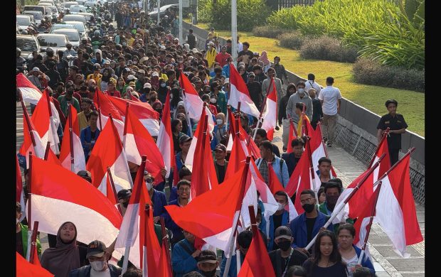 Massa Aksi Komando Rakyat Jaga Persatuan Berdemonstrasi di DPR, Berikut 5 Seruannya
