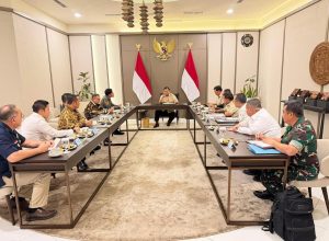 Dari Meja Rapat ke Tengah Rakyat, Prabowo Pastikan Kebijakan Berjalan Nyata